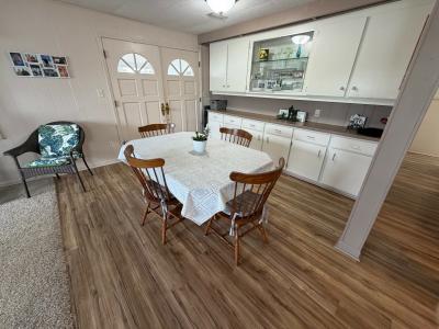 Photo 5 of 14 of home located at 3108 Saralake Dr., South Sarasota, FL 34239