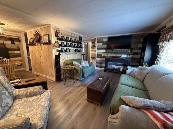 1981 Broo HS Mobile Home