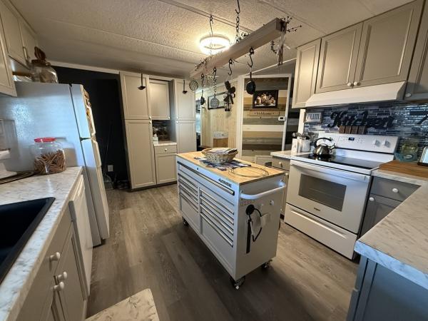 1981 Broo HS Mobile Home