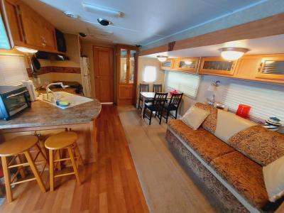 Photo 4 of 11 of home located at 709 Us-9 Site# 127 Cape May, NJ 08204