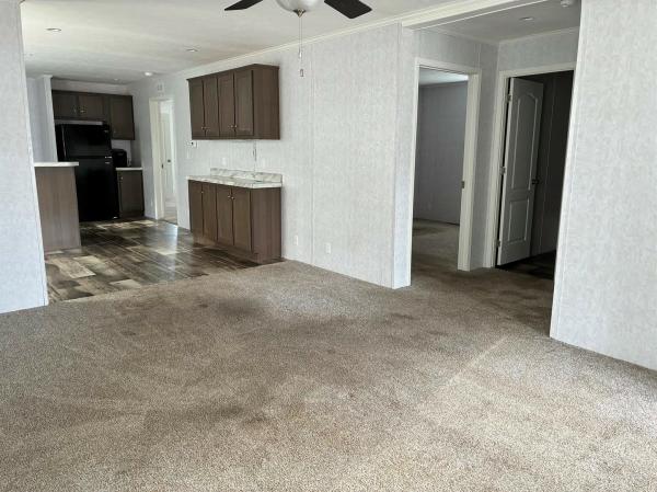 2021 Champion NWD-B-OT1733  Home