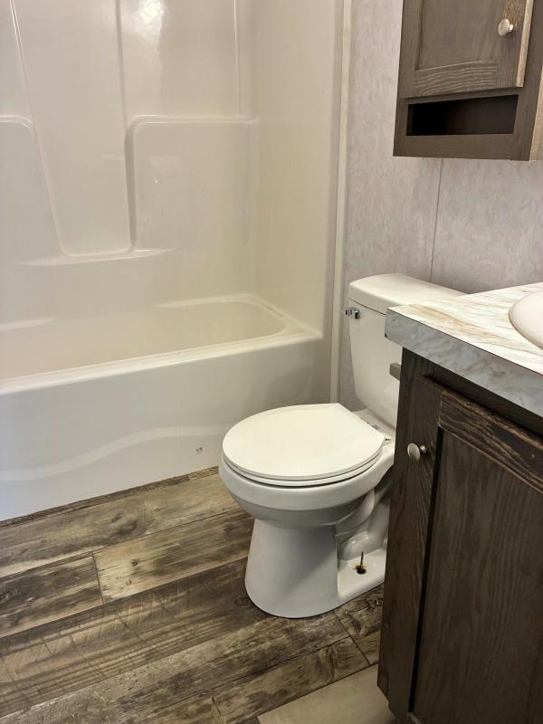 2021 Champion NWD-B-OT1733  Home