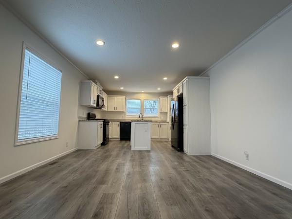 2026 Champion RAPB2852H32170 Mobile Home