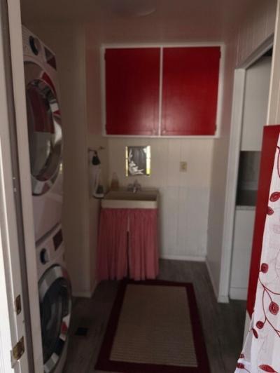 Photo 5 of 8 of home located at 508 44th Ave. E. Lot L-13 Bradenton, FL 34203