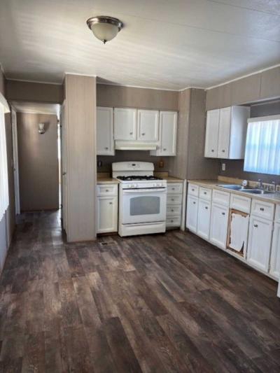 Photo 3 of 7 of home located at 43075 Bonaparte Ave #162 Sterling Heights, MI 48314