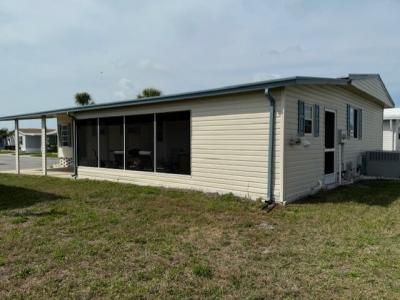 Photo 5 of 37 of home located at 1071 Donegan Rd Lot 1236 Largo, FL 33771