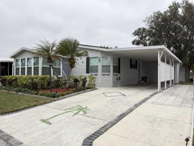 Photo 4 of 29 of home located at 3505 Whistle Stop Lane Valrico, FL 33594