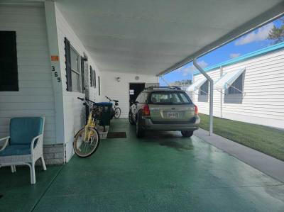 Photo 3 of 29 of home located at 9925 Ulmerton Rd., #369 Largo, FL 33771