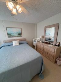 1990 MERIT Manufactured Home