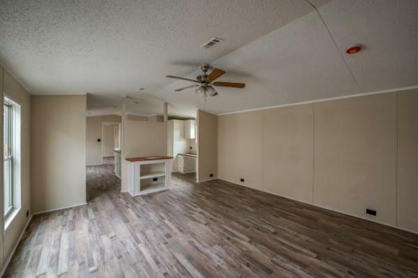 Photo 1 of 2 of home located at Greater Texas Home Center Llc 12122 Us 59 Hwy Splendora, TX 77372