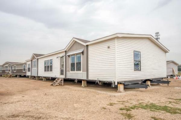 Photo 1 of 2 of home located at Greater Texas Home Center Llc 12122 Us 59 Hwy Splendora, TX 77372