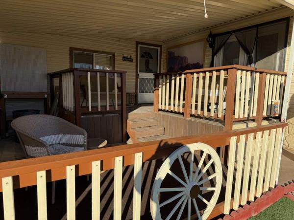 1986 Phoenix Manufactured Home