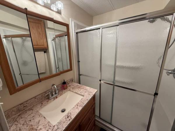 1986 Phoenix Manufactured Home