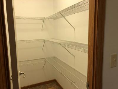 Photo 4 of 15 of home located at 286 Fawn Meadow Drive Batavia, OH 45103