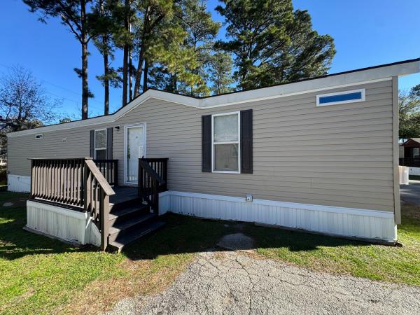 Photo 1 of 2 of home located at 332 Sara Lane Huntsville, TX 77340