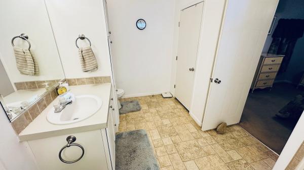 2005 KEYL 05610324TAB Mobile Home