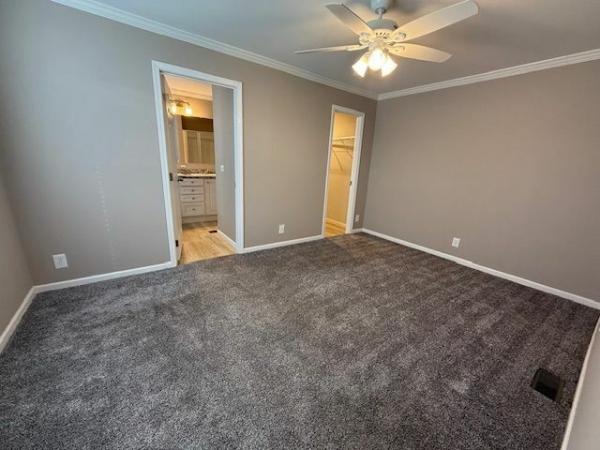 2023 Clayton Homes Inc Community Series Mobile Home