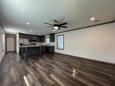 Mobile Home at 900 Hill Pine Huntsville, TX 77340