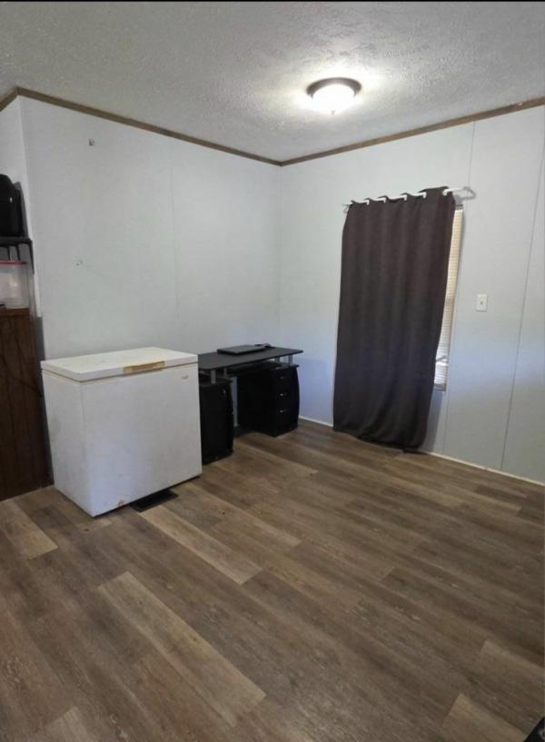 2018 CLAY 22B Mobile Home