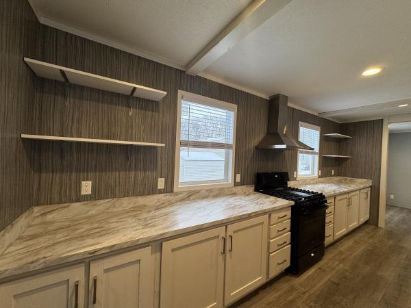 2022 Clayton 5628-560 Traditions  Home