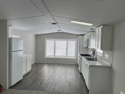 Photo 3 of 11 of home located at 158 Fontainbleau Dr Rochester Hills, MI 48307