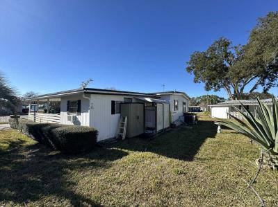 Photo 3 of 23 of home located at 3 Emerald Circle Eustis, FL 32726