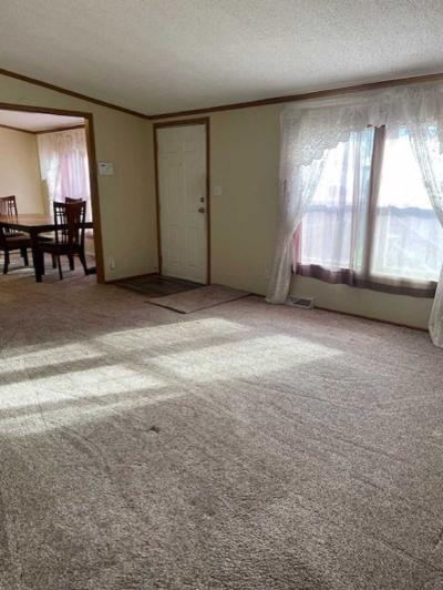 Photo 3 of 20 of home located at 22036 Pillette Pl #382 Romulus, MI 48174