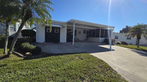 Photo 1 of 2 of home located at 2208 Pier Drive Ruskin, FL 33570