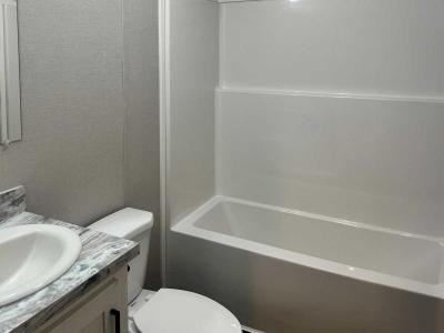 Photo 4 of 10 of home located at 452 Hupa Way Indianapolis, IN 46241