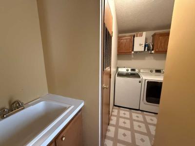 Photo 5 of 17 of home located at 93 Petunia Cir. Matteson, IL 60443