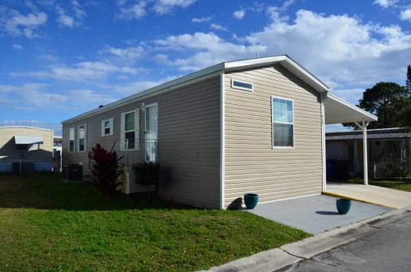 Photo 1 of 2 of home located at 909 Sherwood Ave Saint Cloud, FL 34769