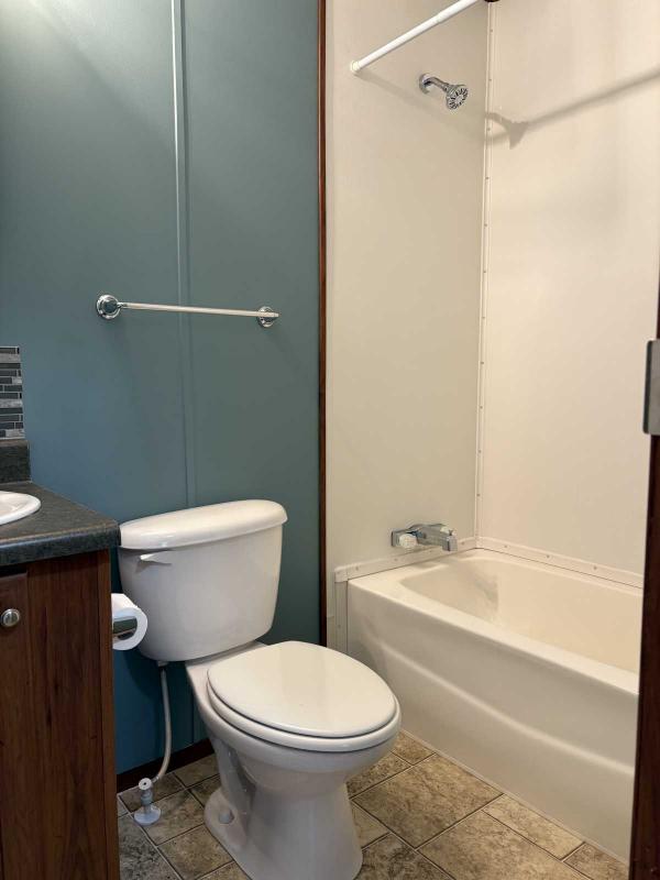 2011 Lexington Cedar Pointe Manufactured Home