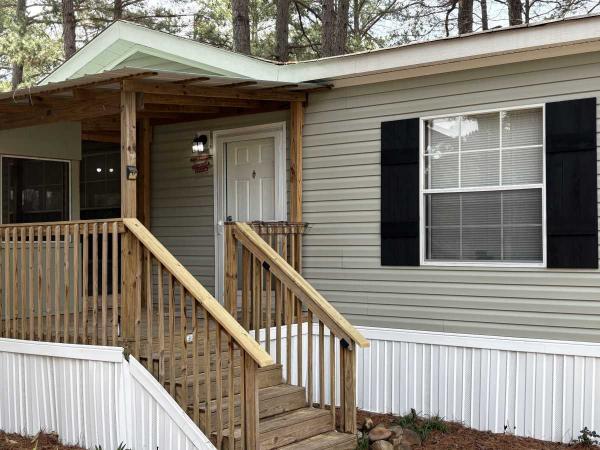 2011 Lexington Cedar Pointe Manufactured Home