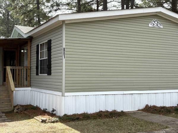 2011 Lexington Cedar Pointe Manufactured Home