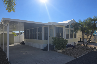 Photo 3 of 25 of home located at 11911 66th St.n Largo, FL 33773