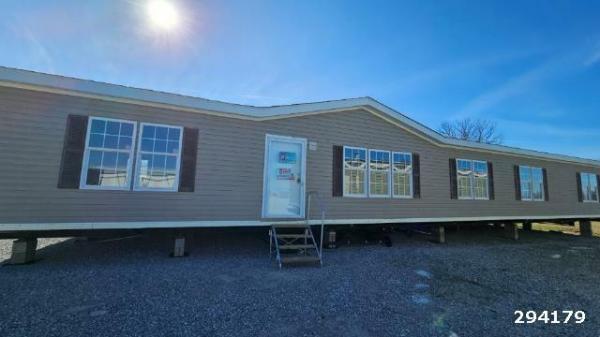 Photo 1 of 2 of home located at Infinity Home Center Llc 21191 Us 45 Alt Aberdeen, MS 39730