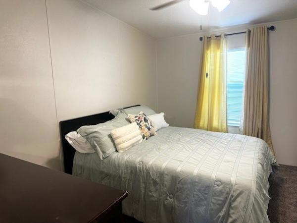 2000 Palm Harbor Manufactured Home