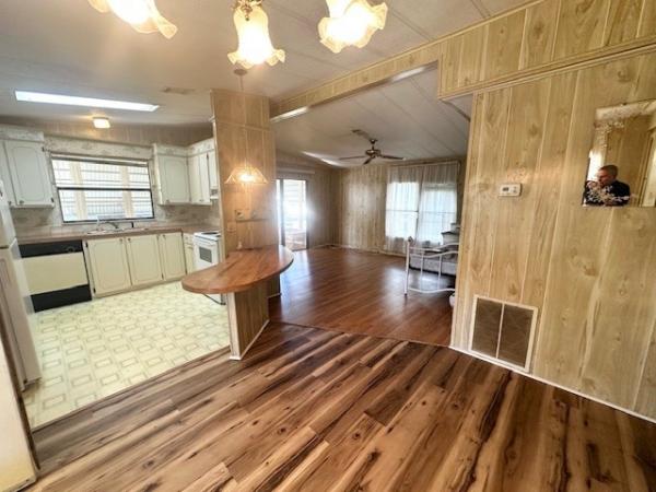 1984 Barrington Manufactured Home