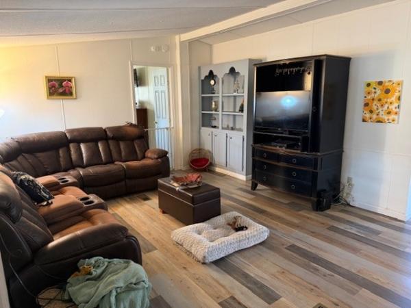 1988 HOME Manufactured Home