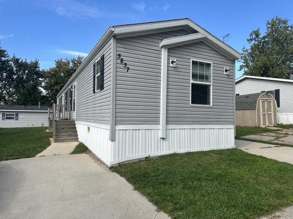 2021 Clayton 81RVN16763F Mobile Home