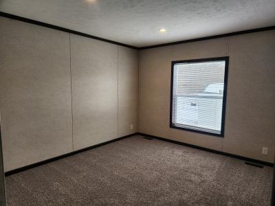 Photo 4 of 6 of home located at 388 N Van Buren Cir Davison, MI 48423