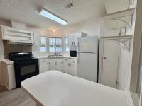 1993 BROO FLFLN33A/B15039BF Mobile Home