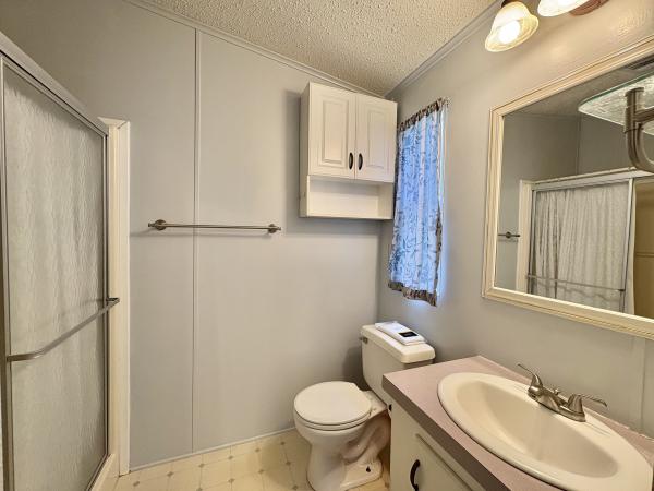 1993 BROO FLFLN33A/B15039BF Mobile Home