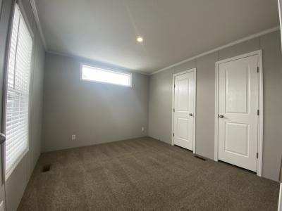 Photo 4 of 5 of home located at 522 Cour Louis Warren, MI 48091