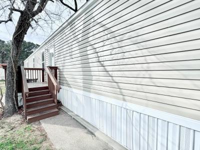 Photo 2 of 23 of home located at 117 Betty #Be117 Conroe, TX 77301