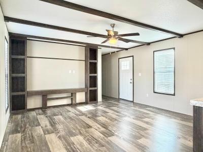 Photo 4 of 23 of home located at 117 Betty #Be117 Conroe, TX 77301