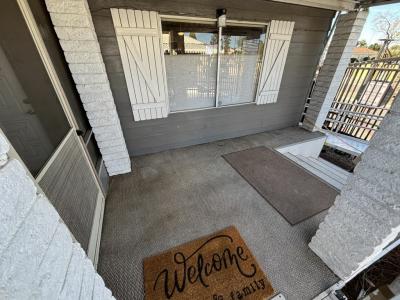 Photo 4 of 20 of home located at 2401 W Southern Ave Lot 486 Tempe, AZ 85282