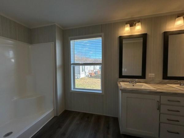 2022 CMH American Made 5628-550  Home