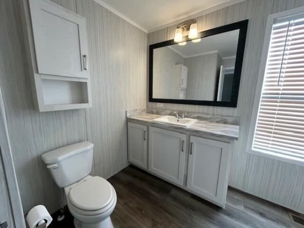 2022 CMH American Made 5628-550  Home