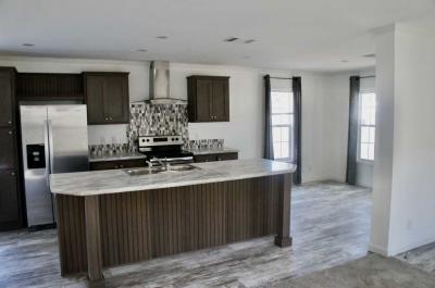 Photo 3 of 16 of home located at 245 58th St. E Palmetto, FL 34221